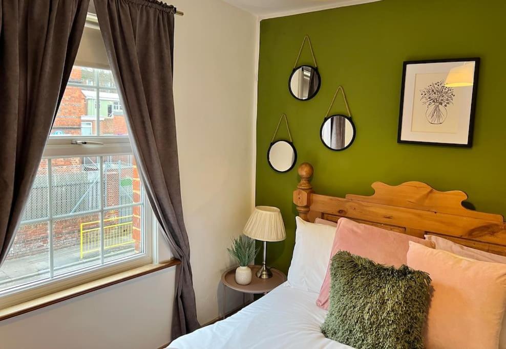 Cosy Cottage In Central Reading Free Parking & Fast Wifi Екстериор снимка